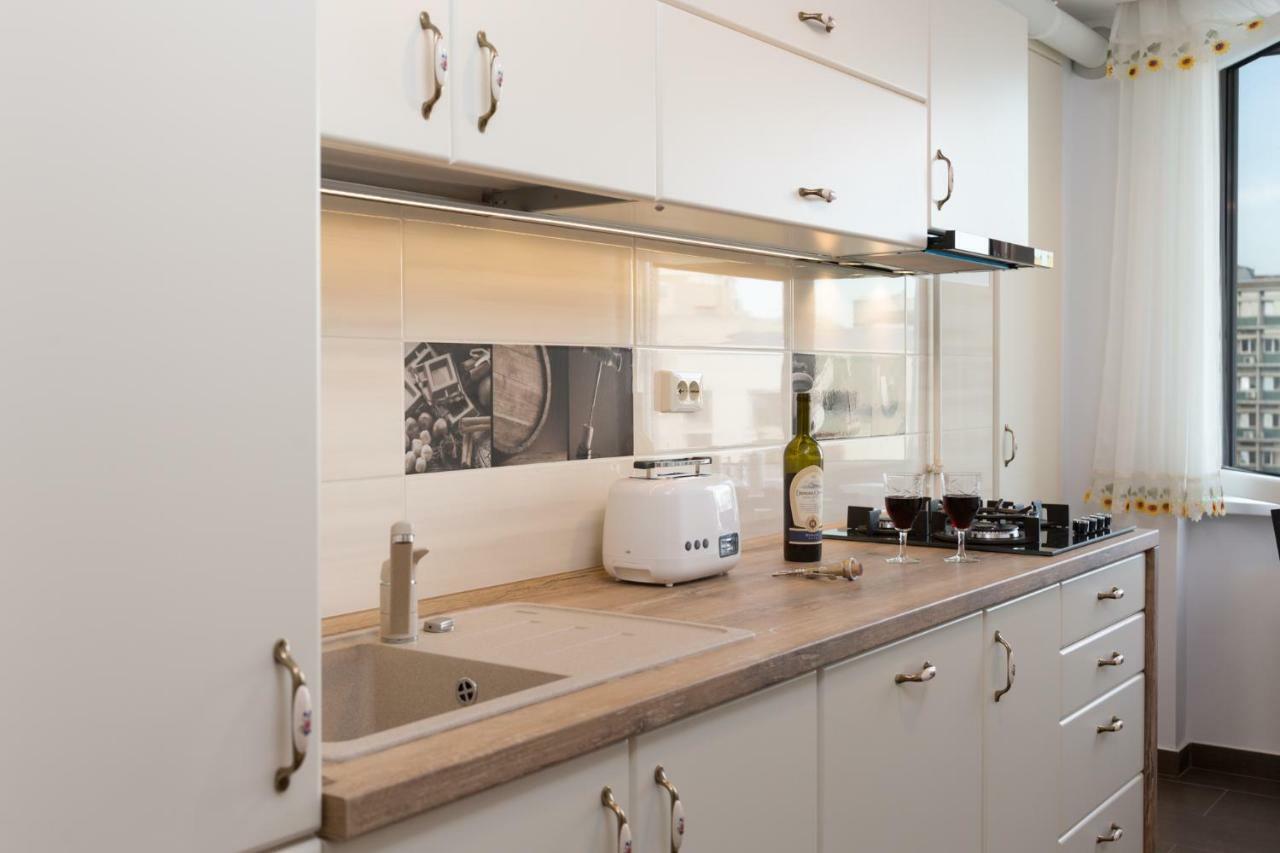Central Luxury Flat With Terrace - Adela Accommodation - Ideal For Long Stays Bucureşti Eksteriør bilde