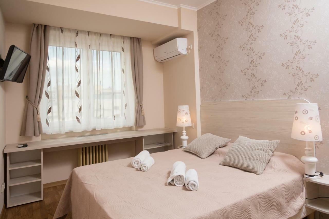 Central Luxury Flat With Terrace - Adela Accommodation - Ideal For Long Stays Bucureşti Eksteriør bilde