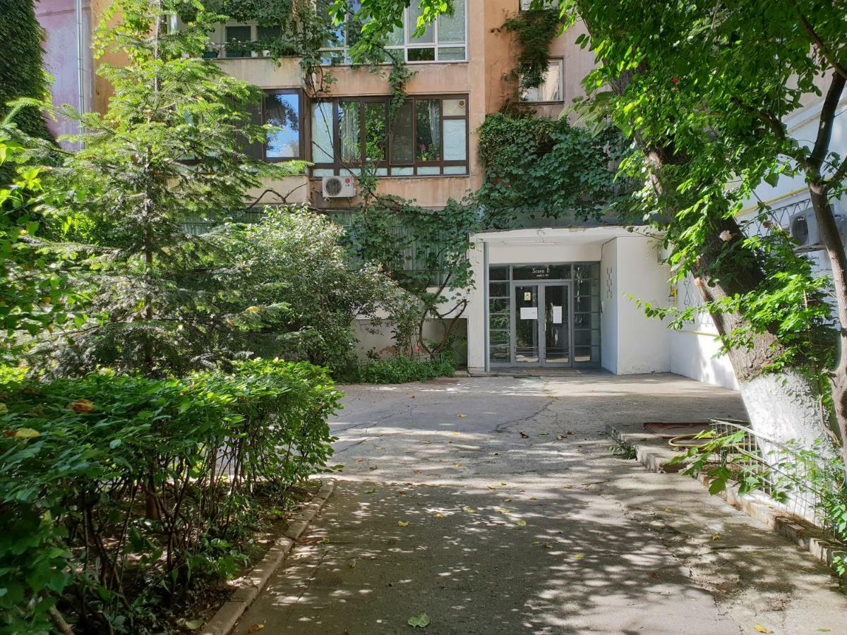 Central Luxury Flat With Terrace - Adela Accommodation - Ideal For Long Stays Bucureşti Eksteriør bilde
