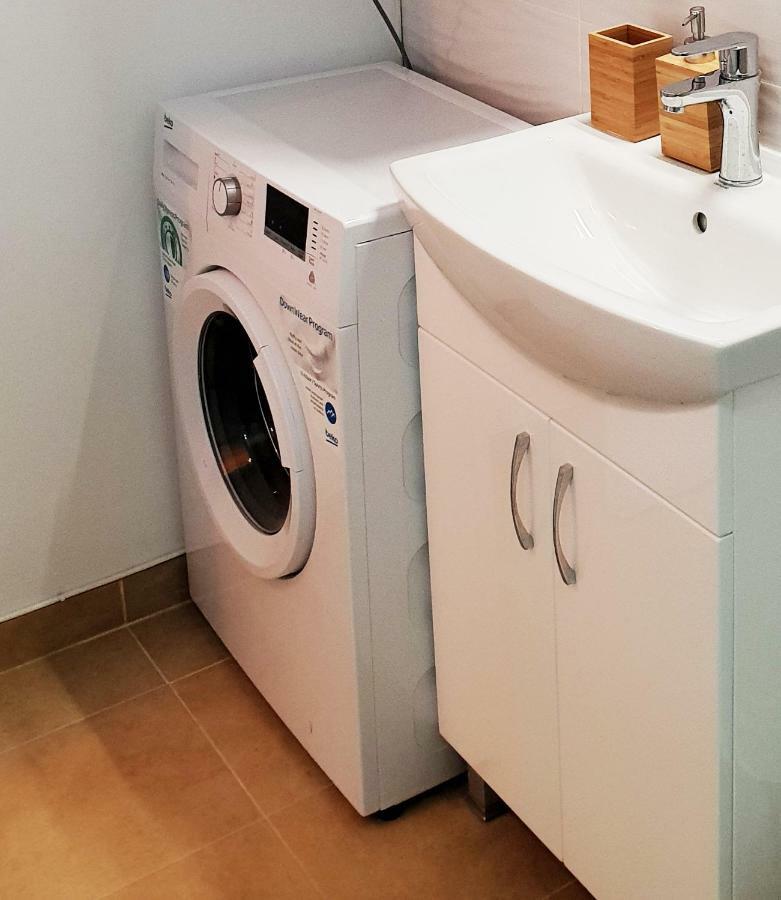 Central Luxury Flat With Terrace - Adela Accommodation - Ideal For Long Stays Bucureşti Eksteriør bilde
