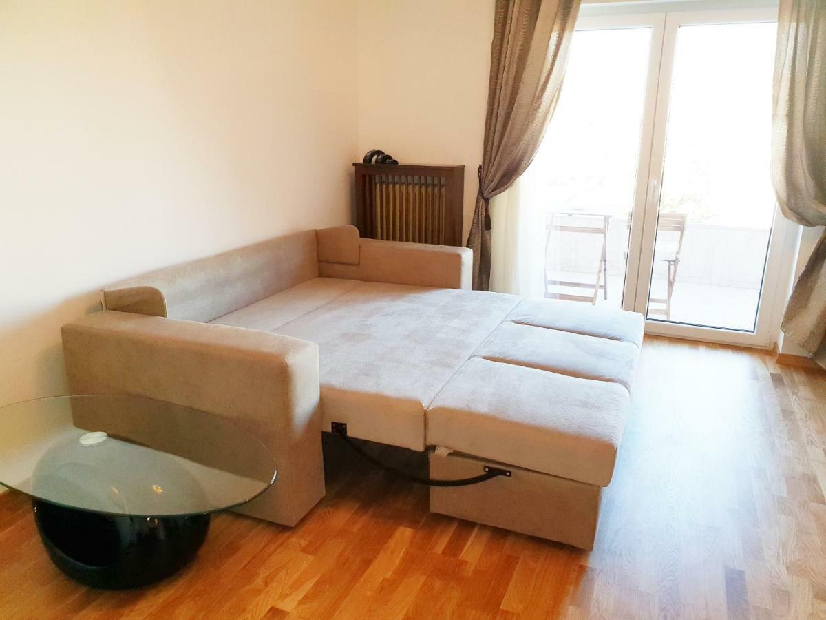 Central Luxury Flat With Terrace - Adela Accommodation - Ideal For Long Stays Bucureşti Eksteriør bilde